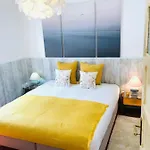Semesterbostad Casa Da Varzea-casa Relaxante Com Piscina Partilhada *