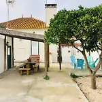 Semesterbostad Casa Da Varzea-casa Relaxante Com Piscina Partilhada *